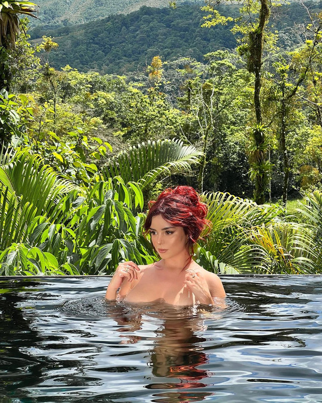 Спокуслива Демі Роуз розбурхала фанатів фото топлес – 18+ - фото 514953