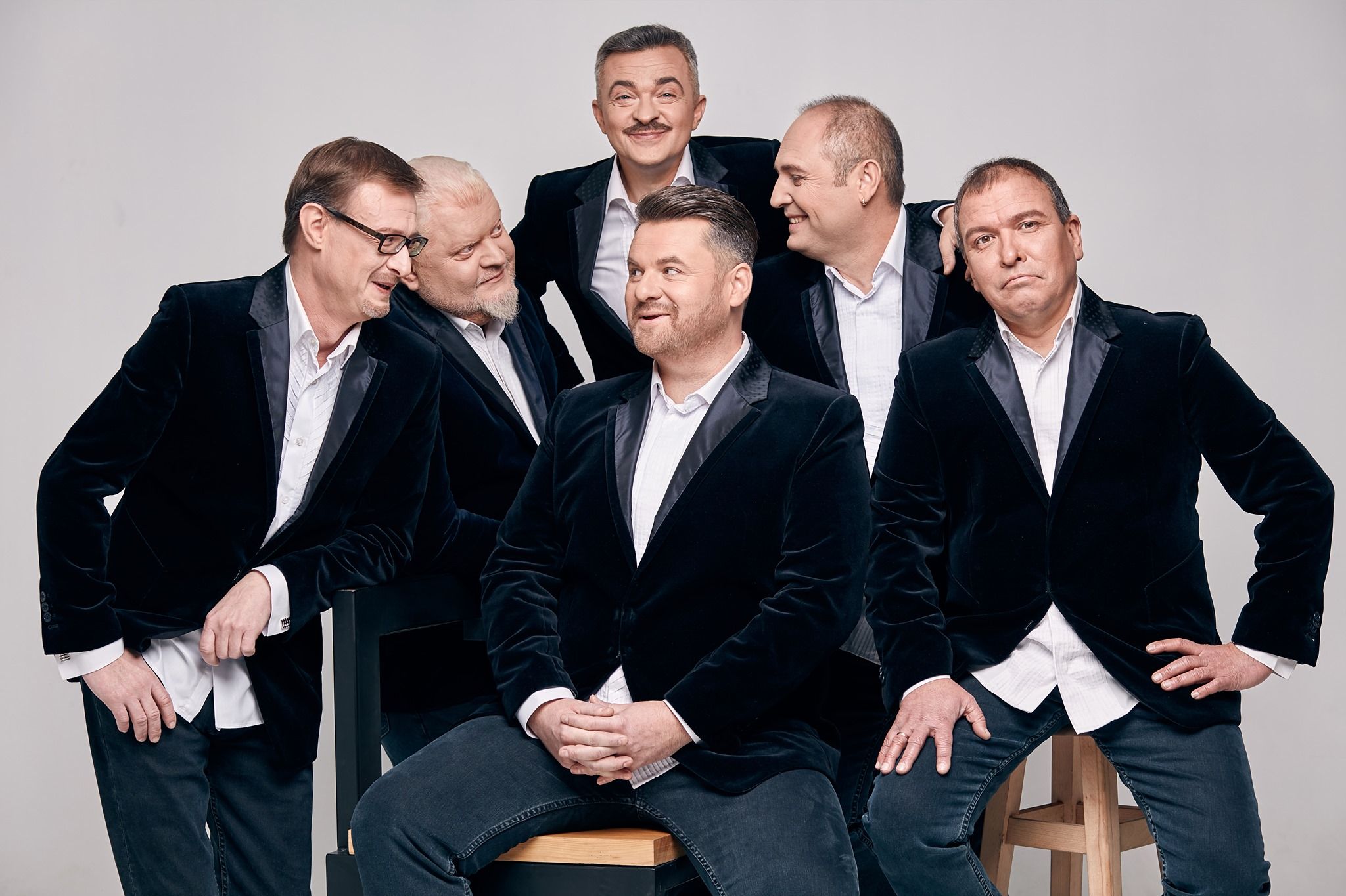 Пікардійська Терція та інші артисти запрошують на великий благодійний концерт у Львові