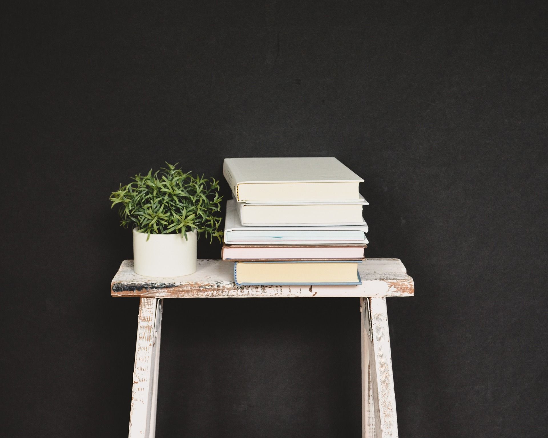 Книга року BBC 2022 року: відомі три переможці