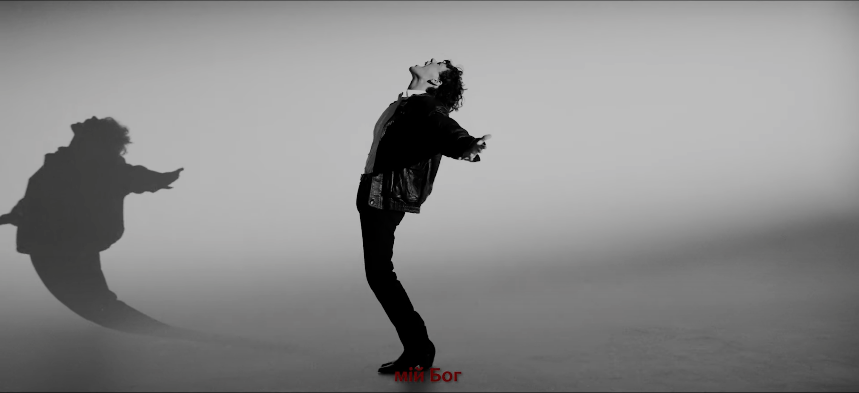 Співак ENLEO підкорює мережу піснею "Веди мене в храм" – "Take me to church" українською