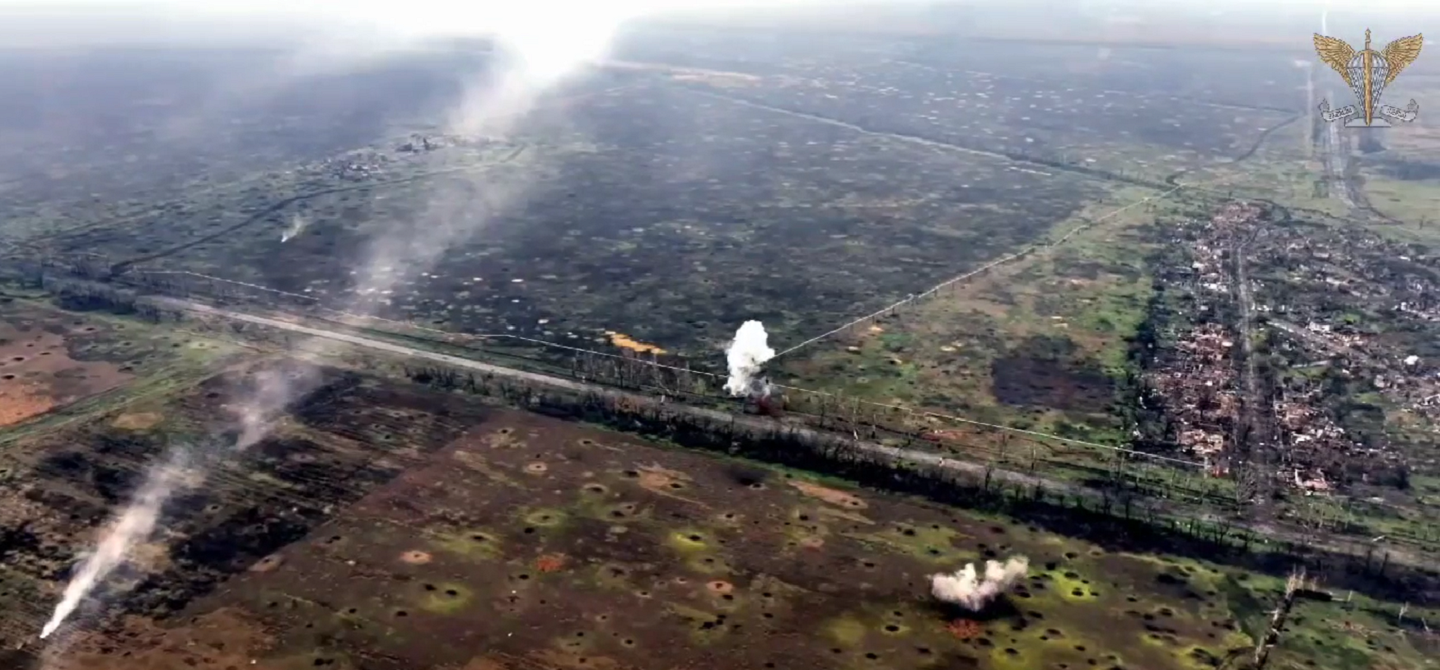 Миколаївські десантники показали, що чекає на ворожі танки на Донеччині – відео