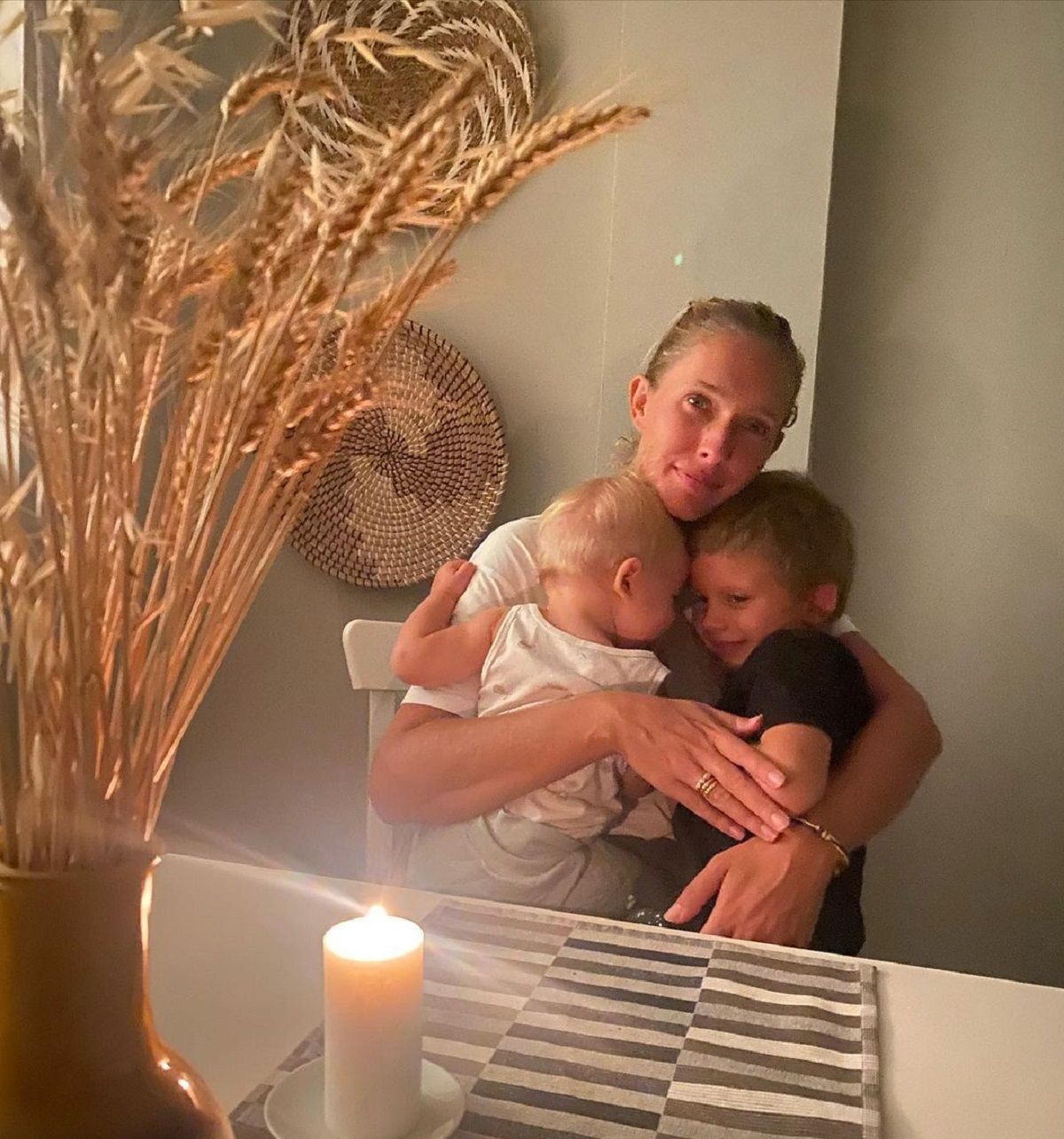 "Перша нація, яка переживає жах війни в прямому ефірі": Осадча про соцмережі під час війни