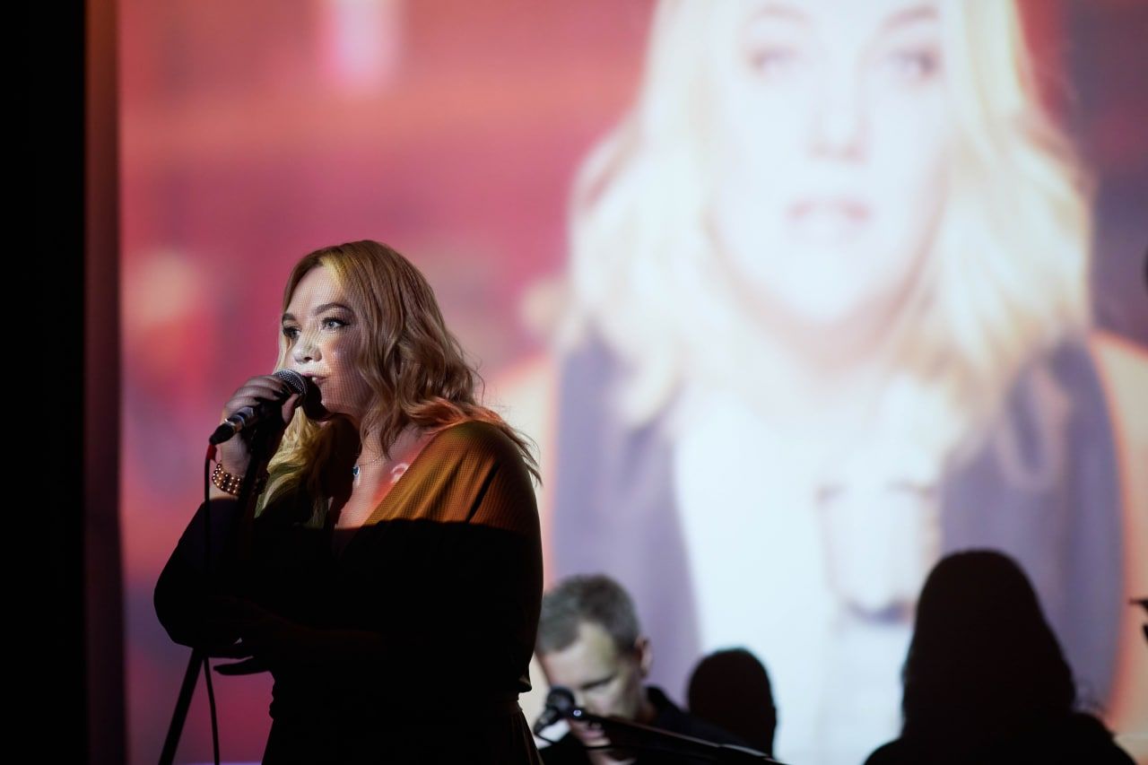 Соломія Чубай презентувала новий кліп на пісню "Я тебе згадую", яка про всіх нас зараз