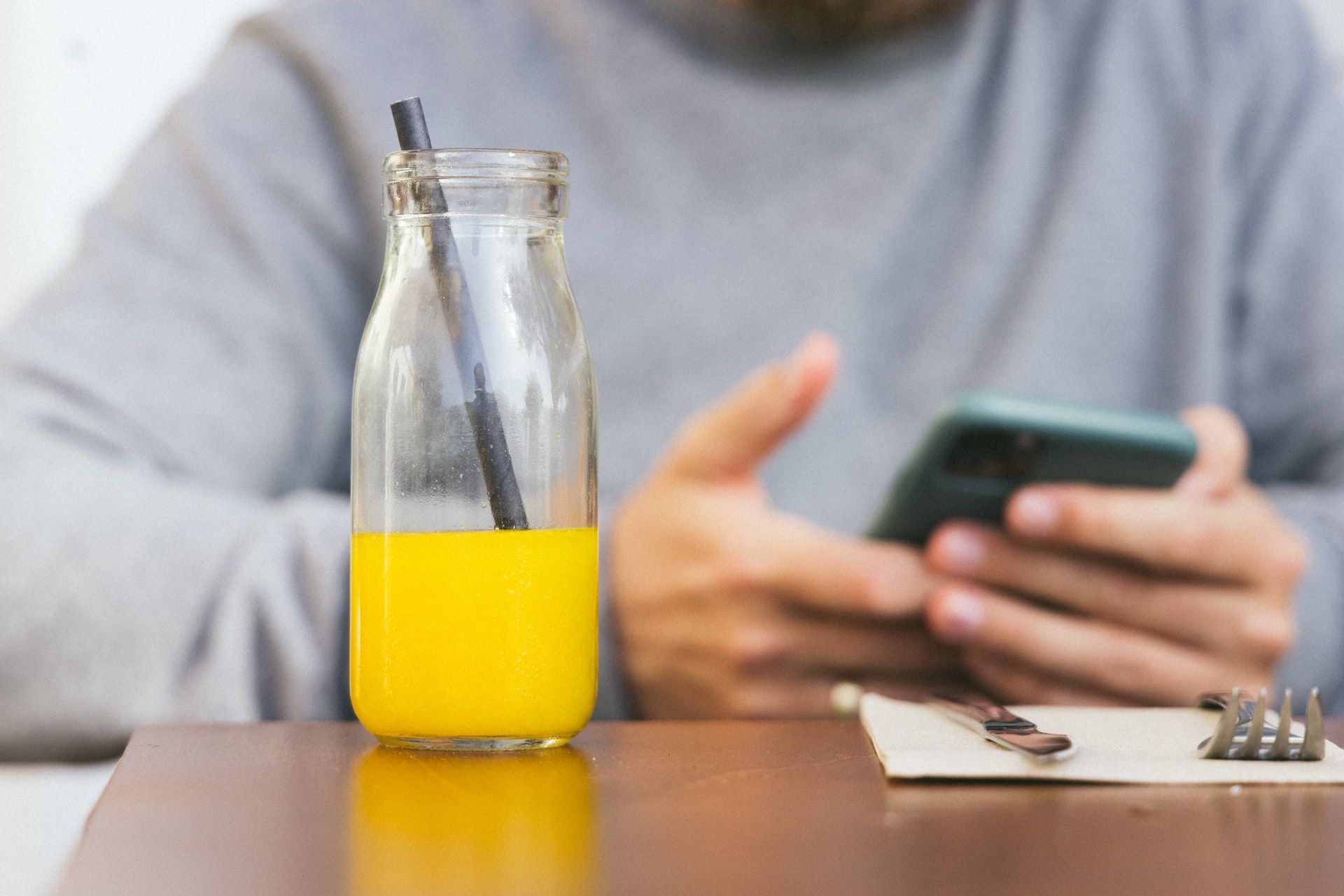 Від яких напоїв варто відмовитись чоловікам після 50 років