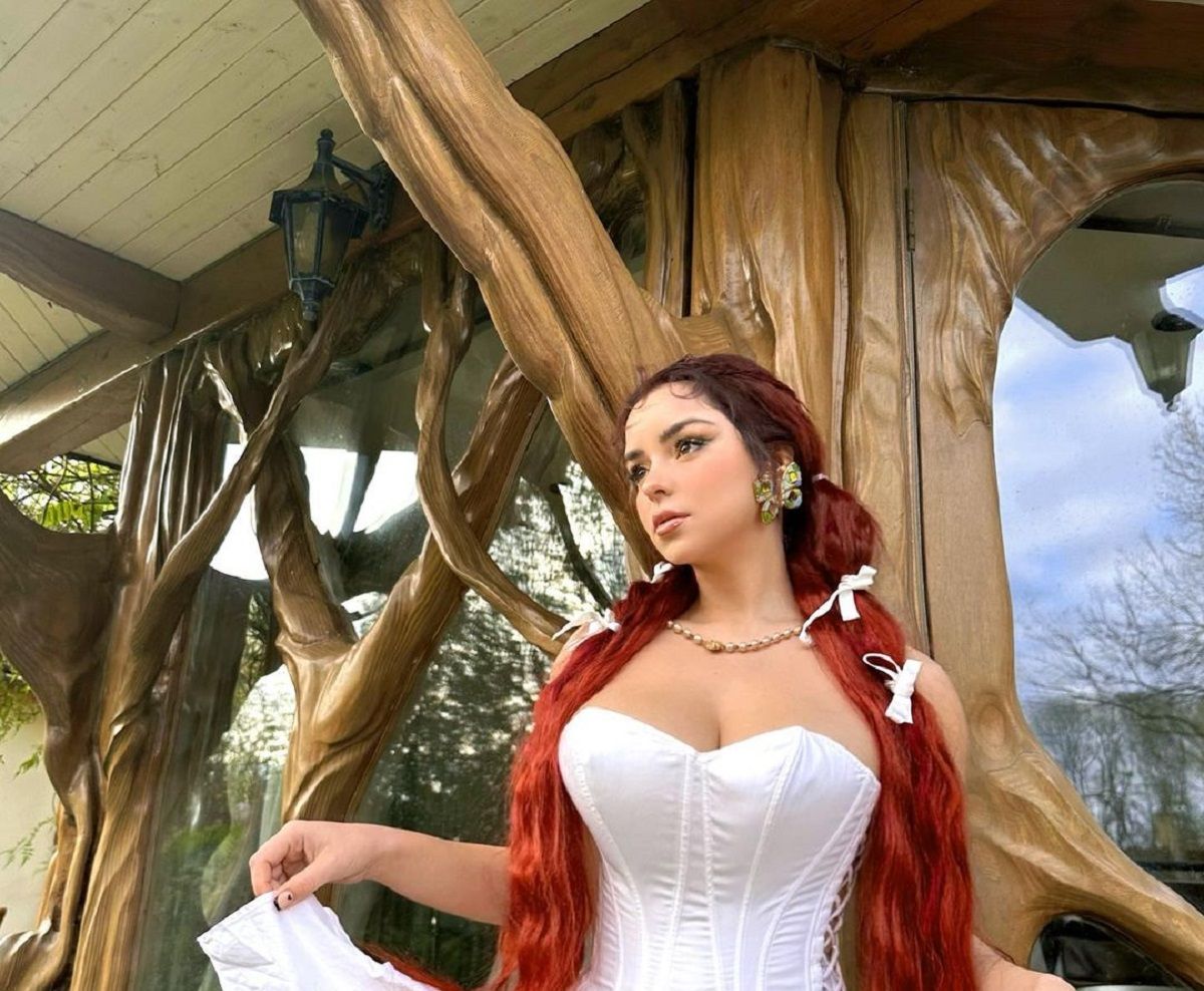 Демі Роуз блиснула казковим і спокусливим образом - фото 1