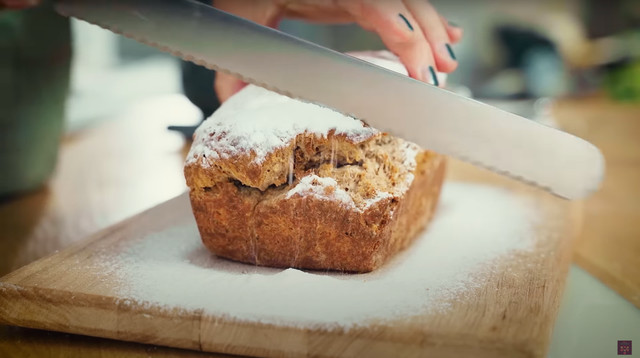 Клопотенко показав, як приготувати різдвяну паляницю: рецепт святкового хліба - фото 517308