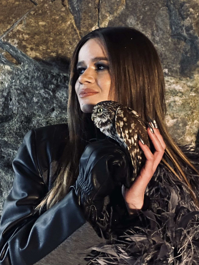 Співачка SOWA презентувала відеокліп на нову пісню 'Spread my wings' - фото 518354