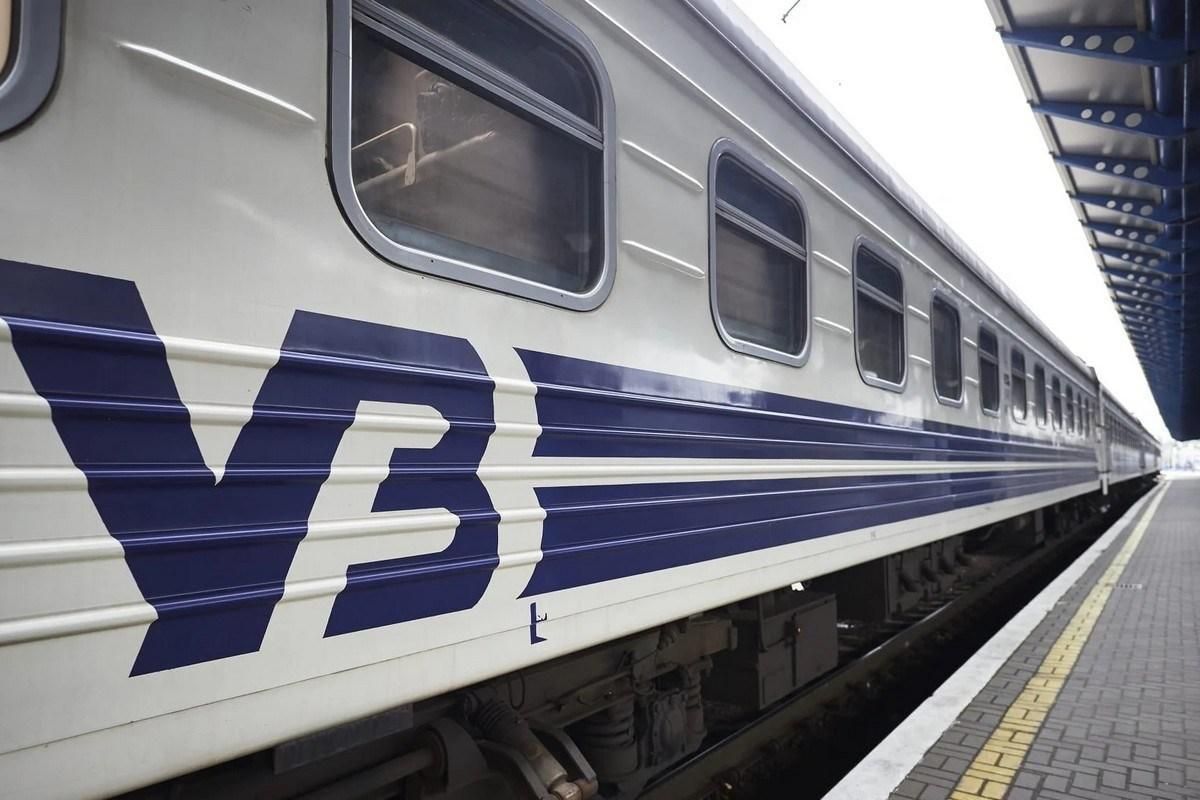 Укрзалізниця обладнає потяги системами Starlink до кінця року - фото 1