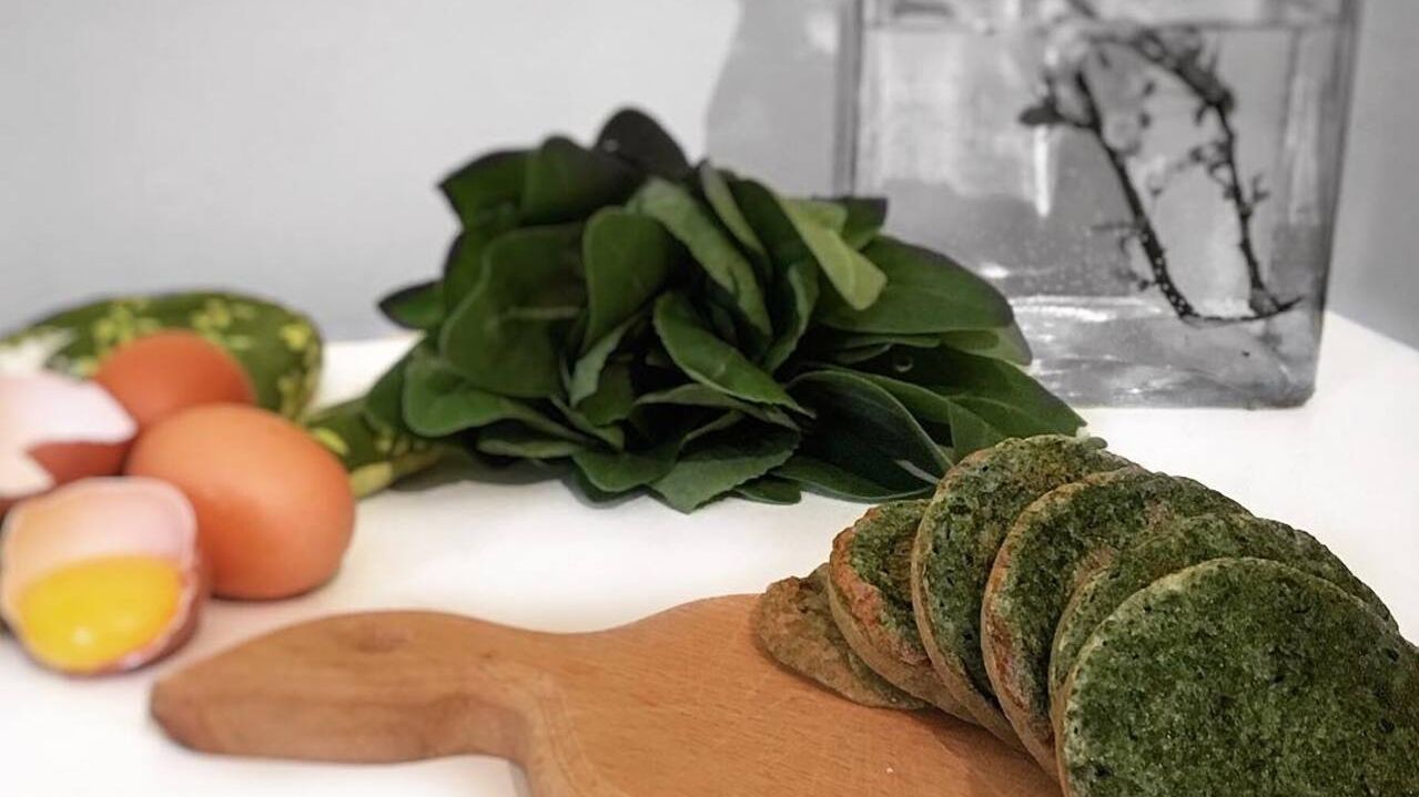 Оладки зі шпинатом – простий рецепт за 15 хвилин