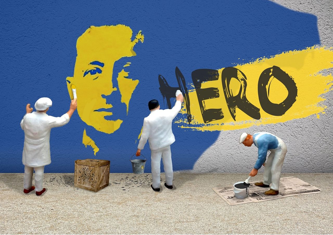 Зеленський у вигляді статуї Свободи – в Естонії встановили величезну скульптуру