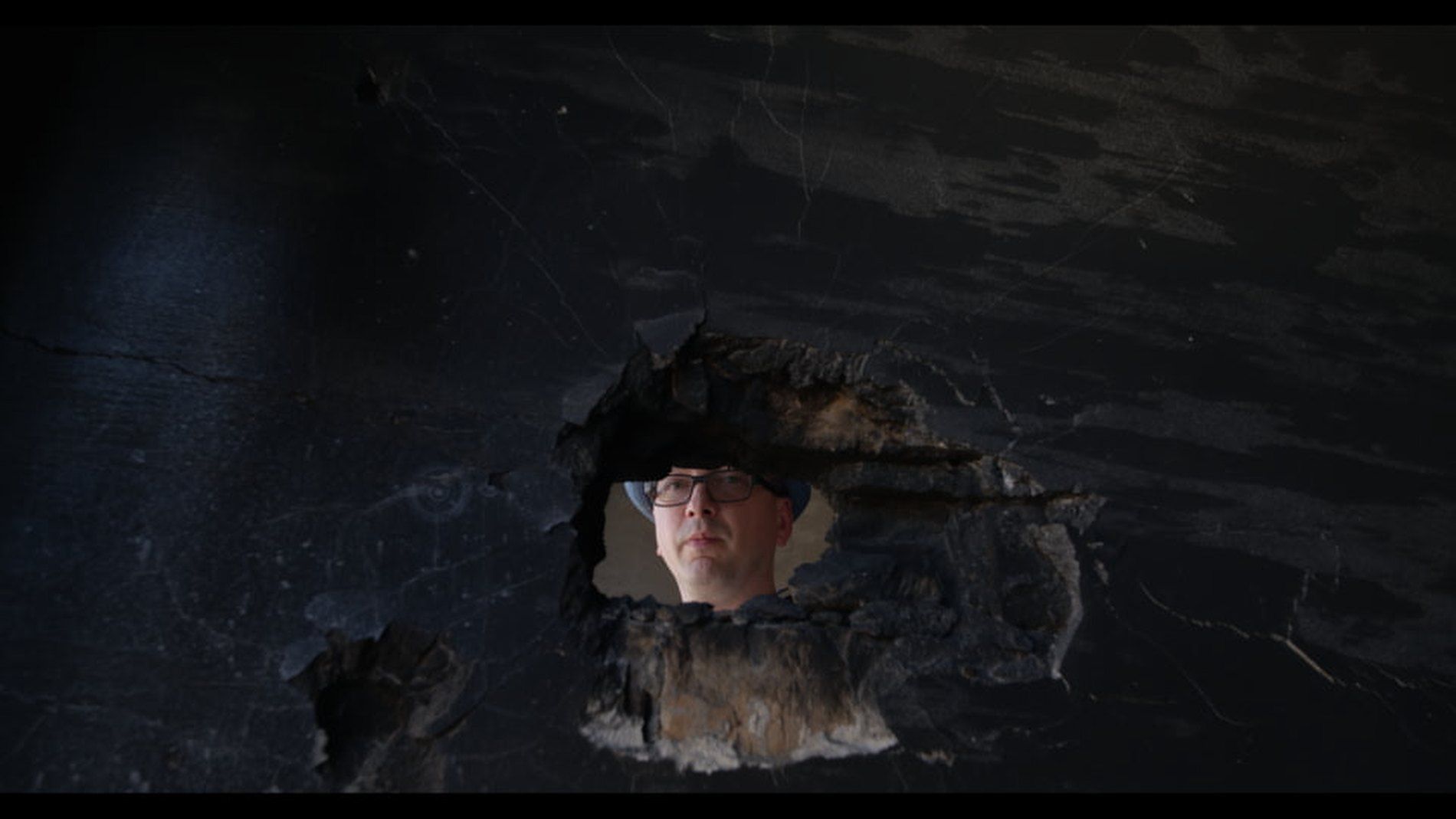 "Як вижити, коли тебе вбивають" – 24 лютого покажуть фільм про виживання під час війни