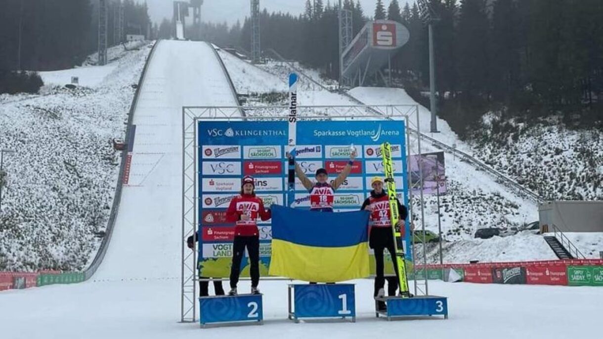 Українець вперше в історії взяв золото на Континентальному кубку зі стрибків із трампліна