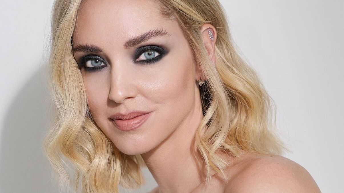 Блогерка К'яра Ферраньї виклала фото у "безсоромній сукні"