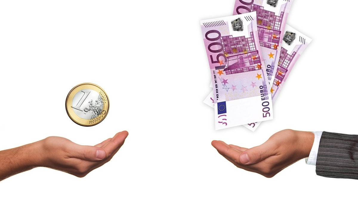 Стало відомо, у якій країні Європи отримують найнижчу мінімальну зарплатню - фото 1