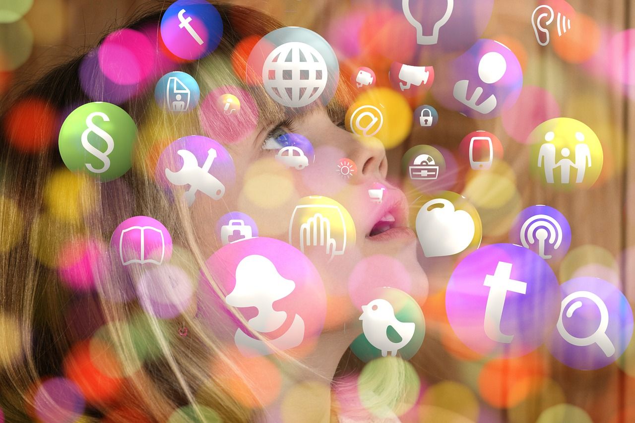 Упс! TikTok заборонить неповнолітнім "сидіти" у мережі понад годину на день