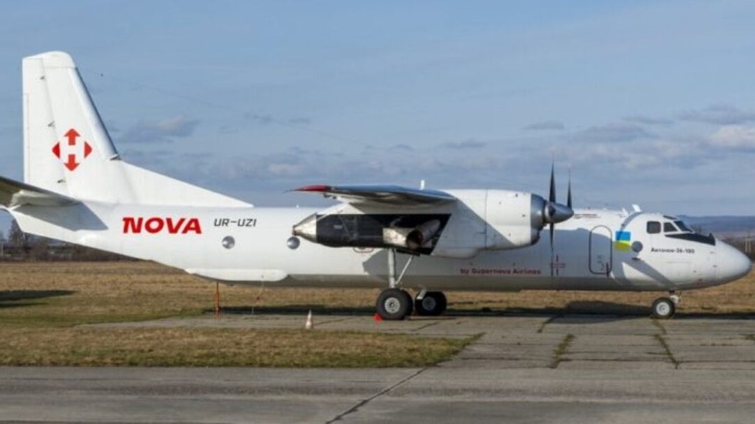 Фото першого власного літака “Нової пошти” - фото 1