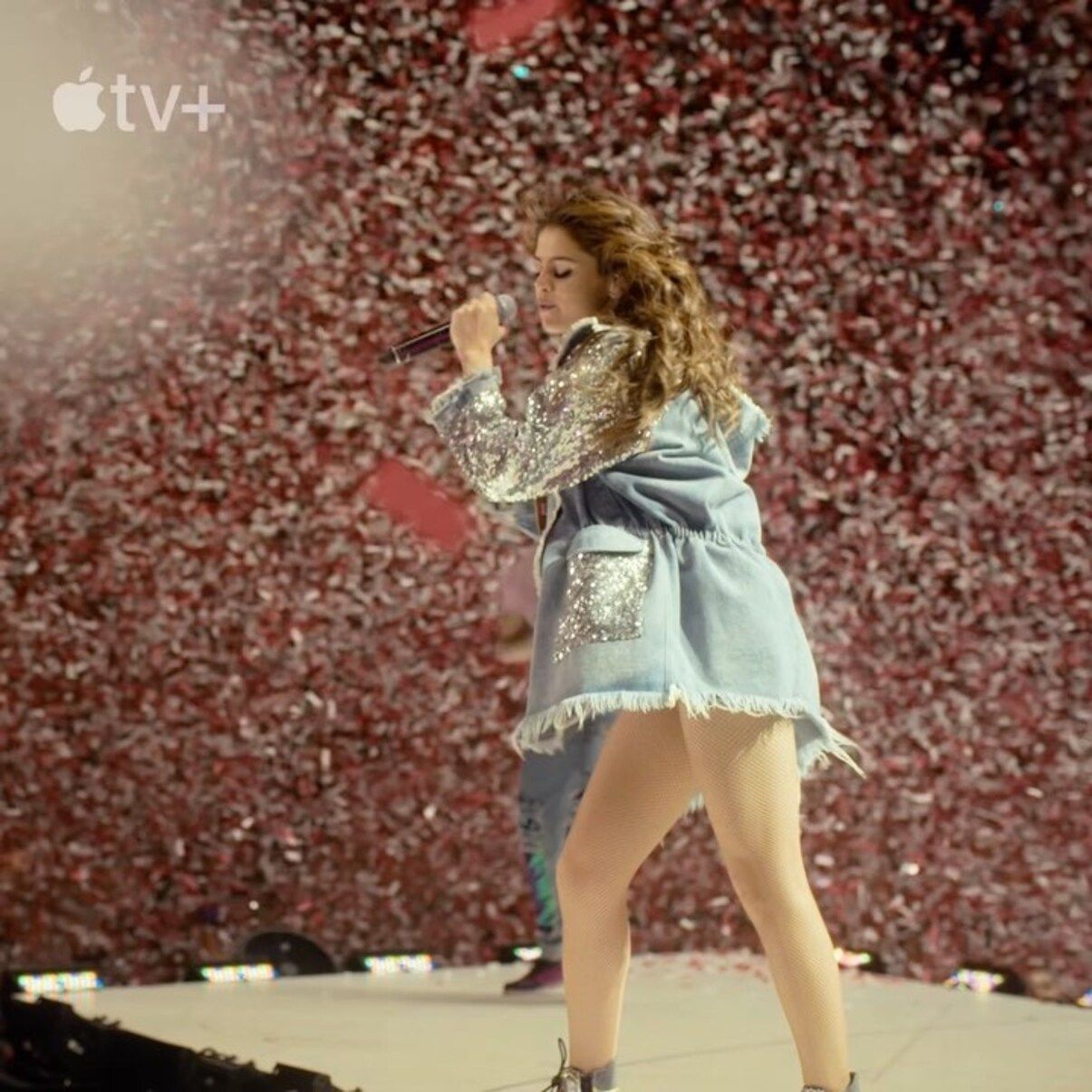 Selena Gomez - фото 1