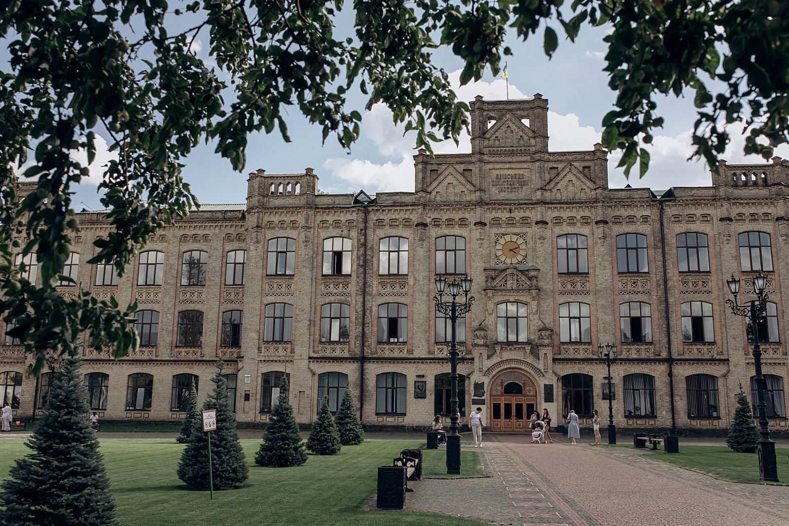 Відомо, хто очолив рейтинг найпопулярніших університетів України