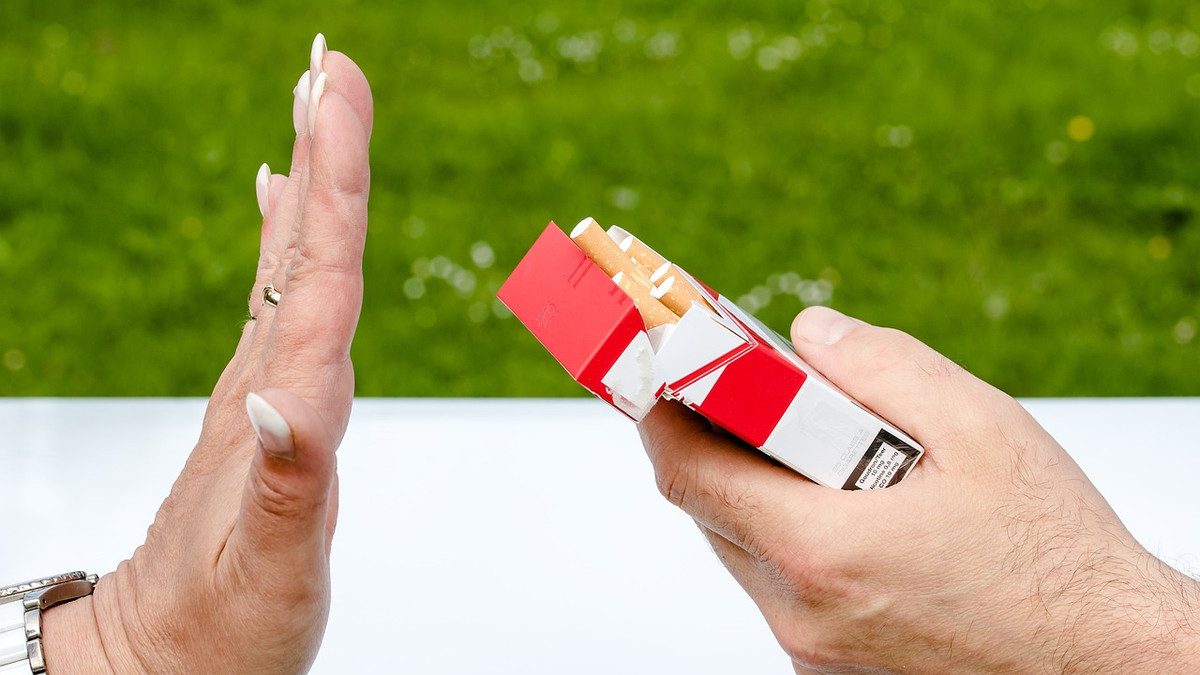 В Україні змінять дизайн сигаретних пачок для ефективнішої боротьби з курінням - фото 1