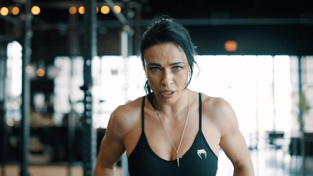 Lena Ovchynnikova - фото 1