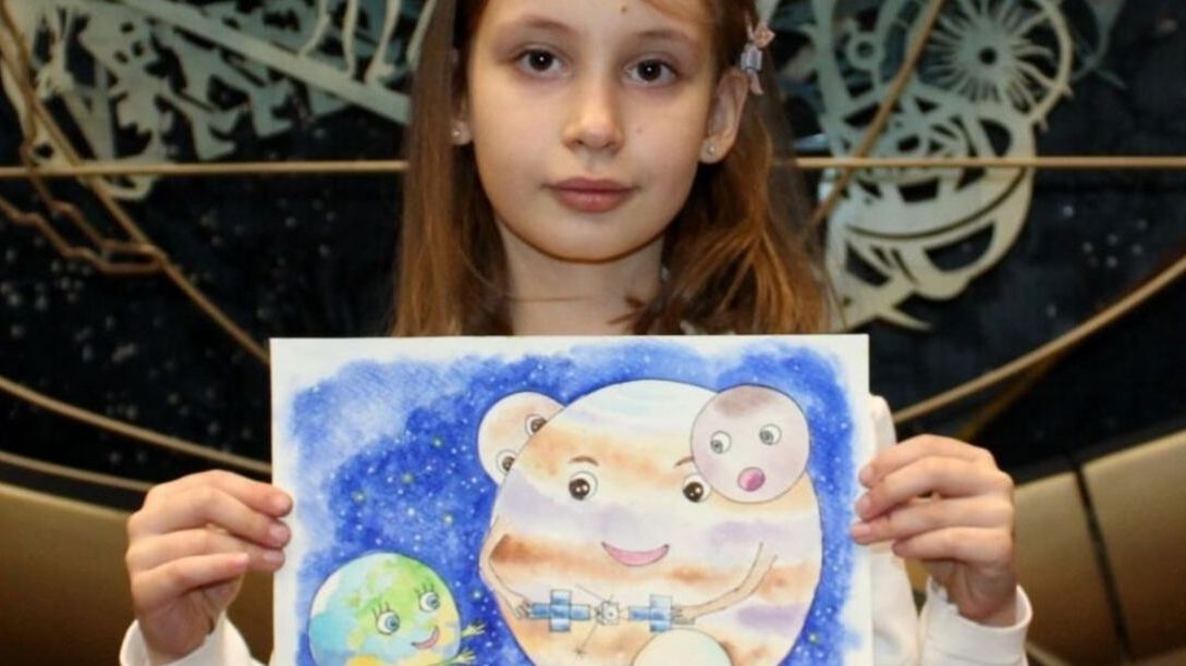 У космос злетіла французька ракета із малюнком маленької українки на корпусі