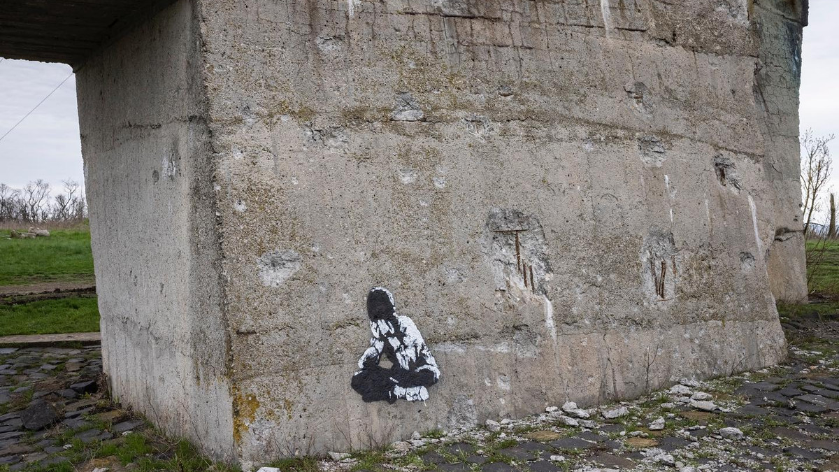 В Ізюмі знайшли графіті, схоже на роботи Бенксі - фото 1
