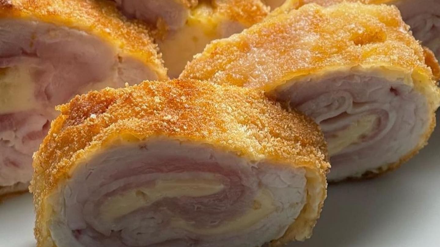 Курка кордон блю – швидкі рулетики з філе від Ектора Хіменеса-Браво