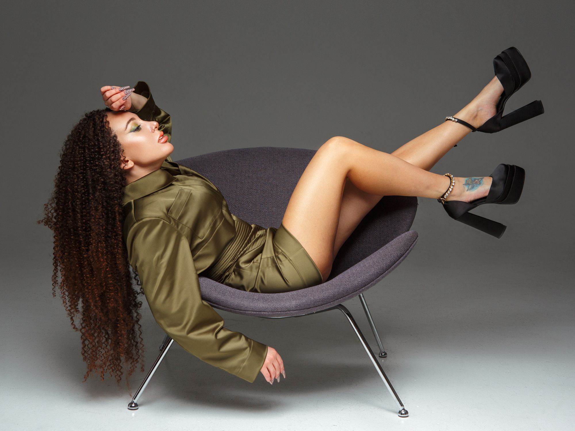 SHADU підписала контракт з американським лейблом та презентувала новий трек "Apologize"