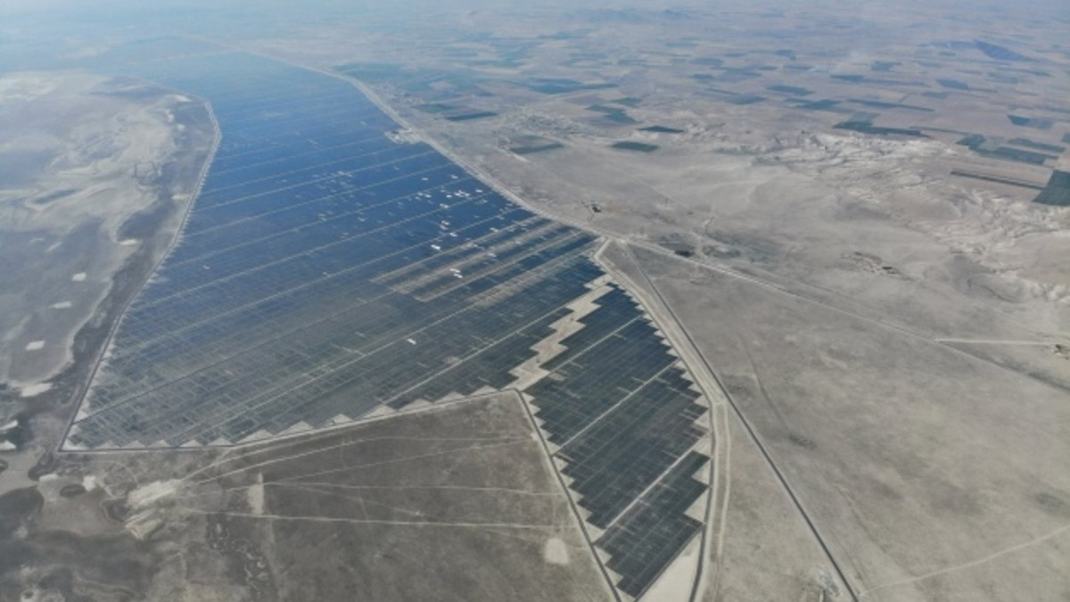 Найбільша в Європі сонячна електростанція - фото 1