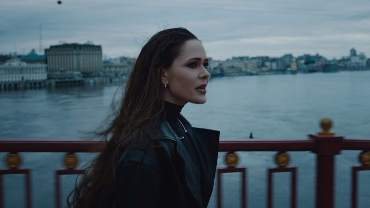 Julia Sanina - фото 1