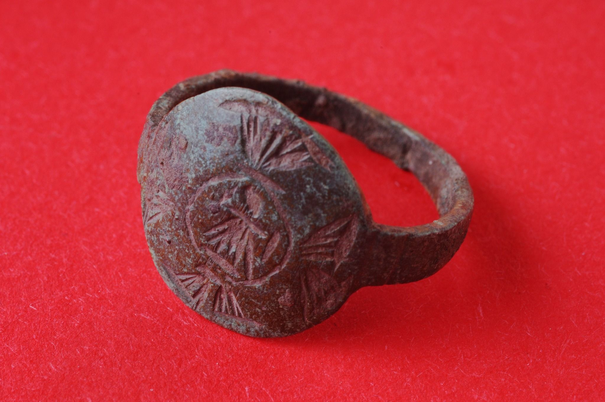 Перстень шляхтичів XIII століття: на Волині виявили унікальну знахідку