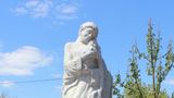 На Одещині поставили перший в області пам'ятник матері