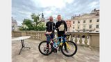 Британець проїхав на велосипеді з Лондона до Львова, щоб допомогти розмінувати Україну