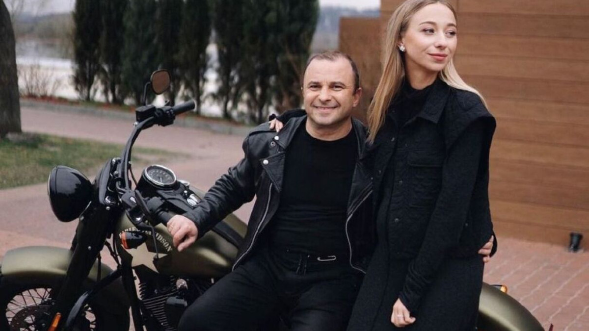 Віктор Павлік та його дружиною - фото 1