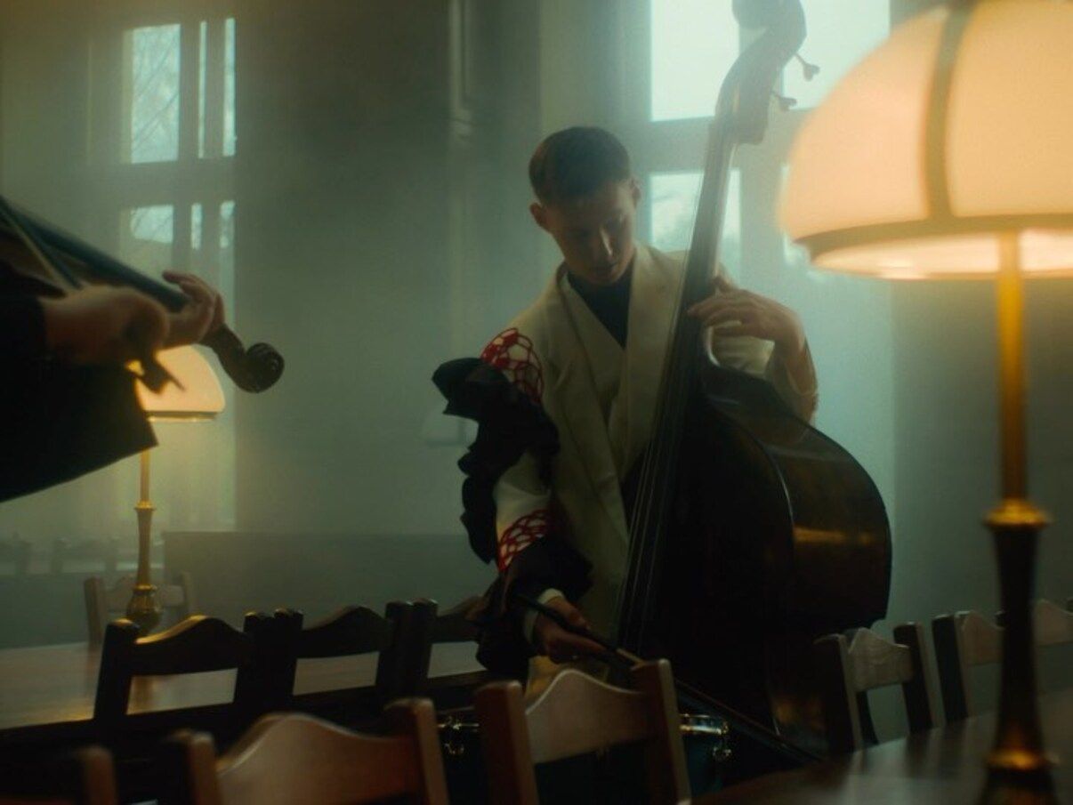 Кити – новий вибуховий кліп від галицько-донбаського гурту NAZVA