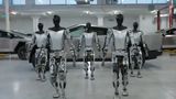 Tesla представила оновленого робота-гуманоїда – відео