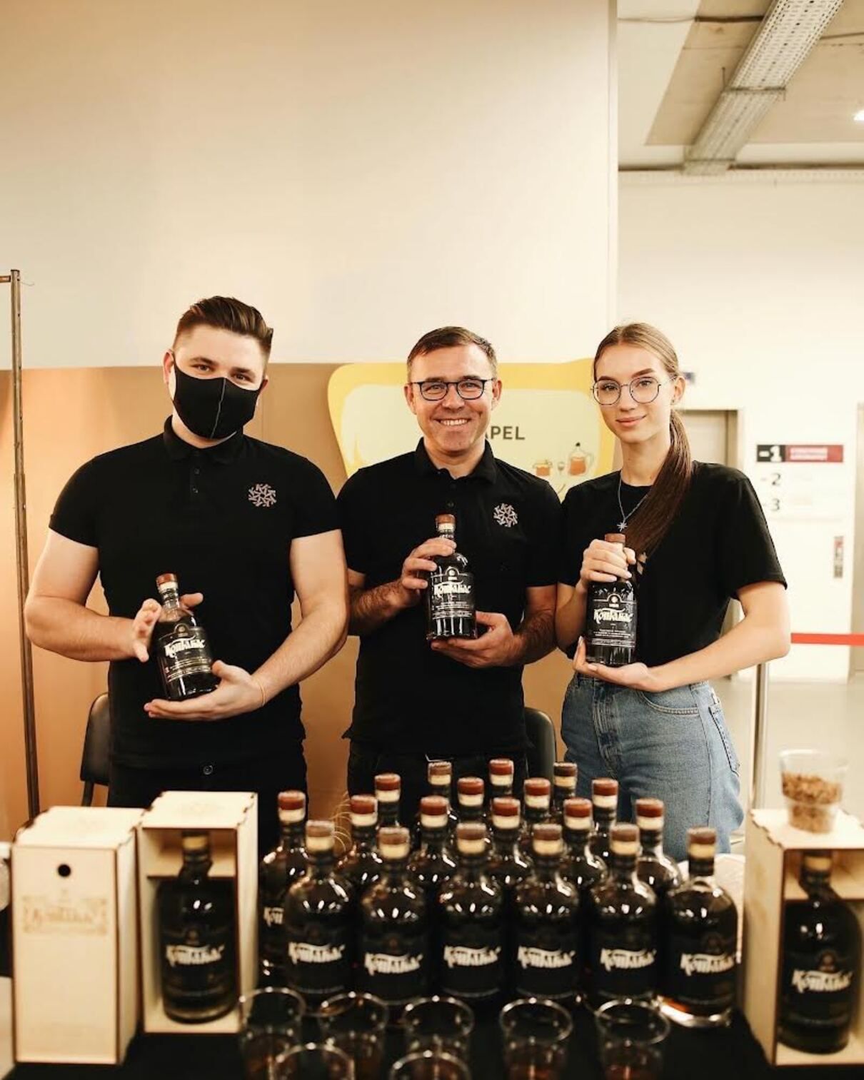 Ось як ветеран відроджує контабас – старовинний українській напій