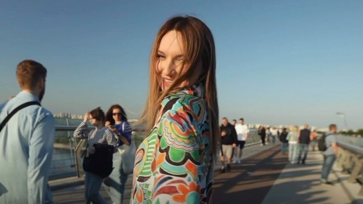 Люся Кава представила свою нову пісню-надію 