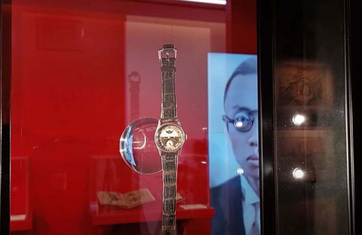 Годинник останнього імператора Китаю продали за рекордну суму