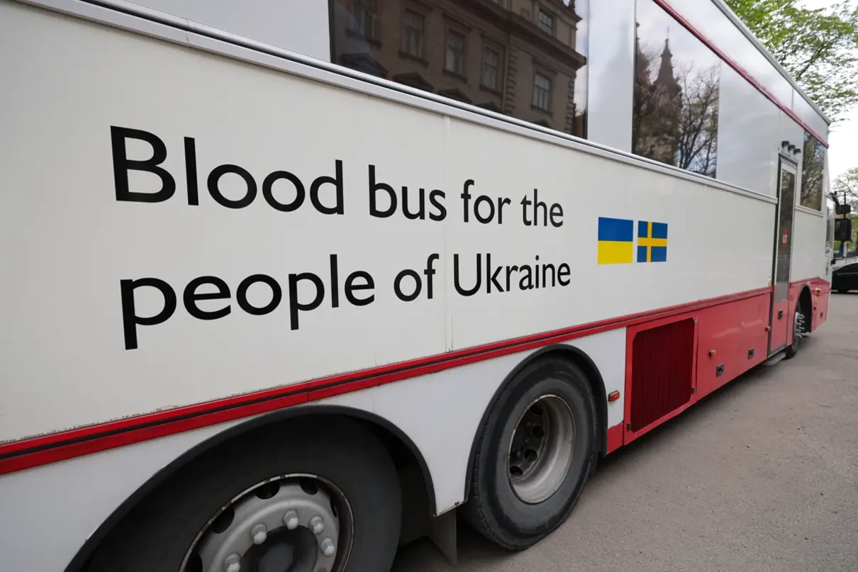 На Львівщині запрацював перший в Україні мобільний центр крові