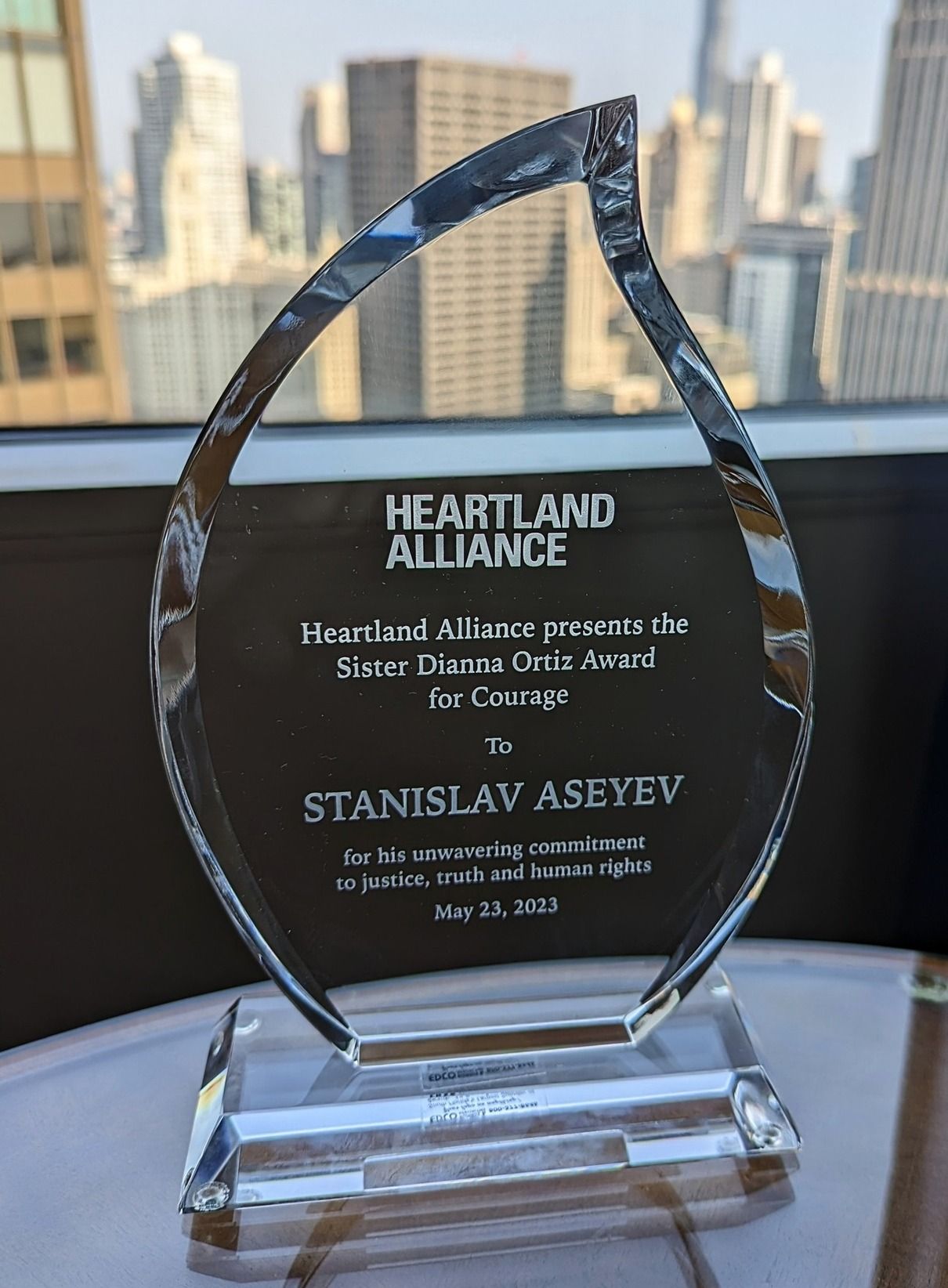 Український письменник отримав премію за мужність імені Діани Ортіс