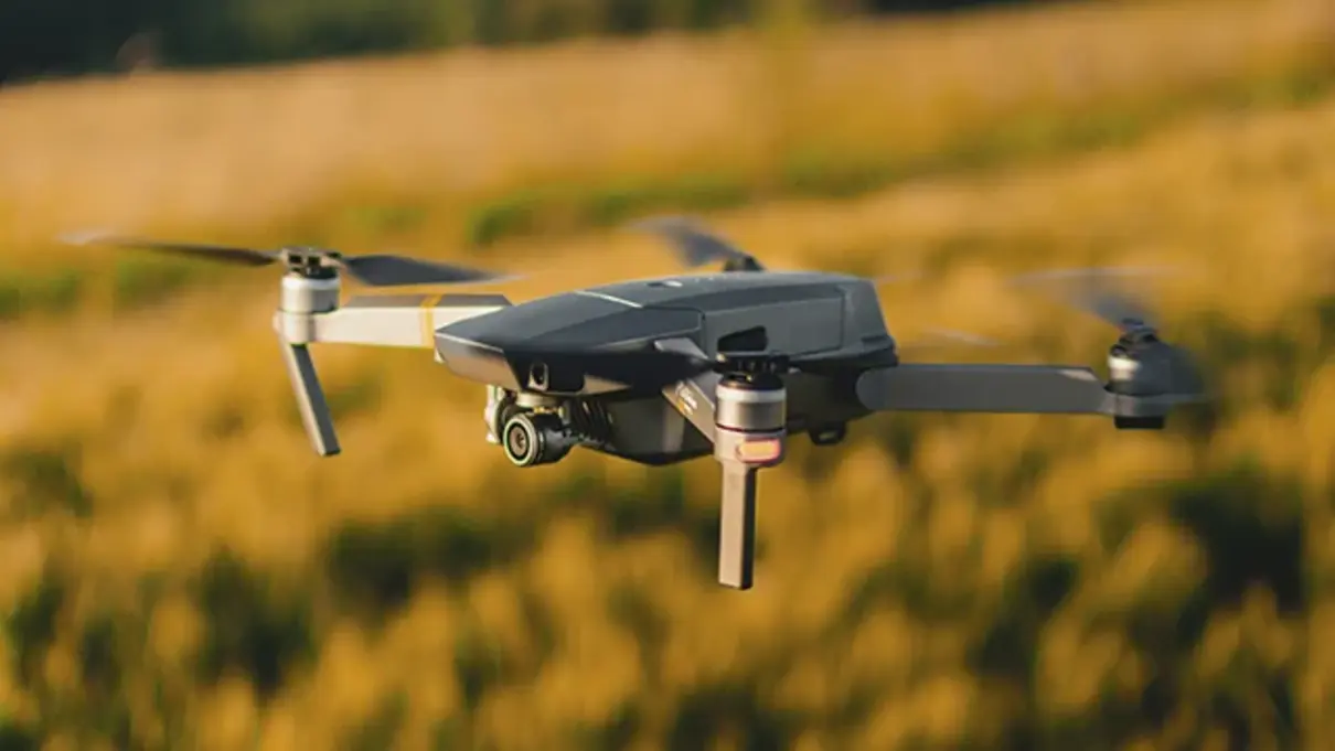 Тепер волонтери можуть збирати на дрони для військових без сплати податків: деталі