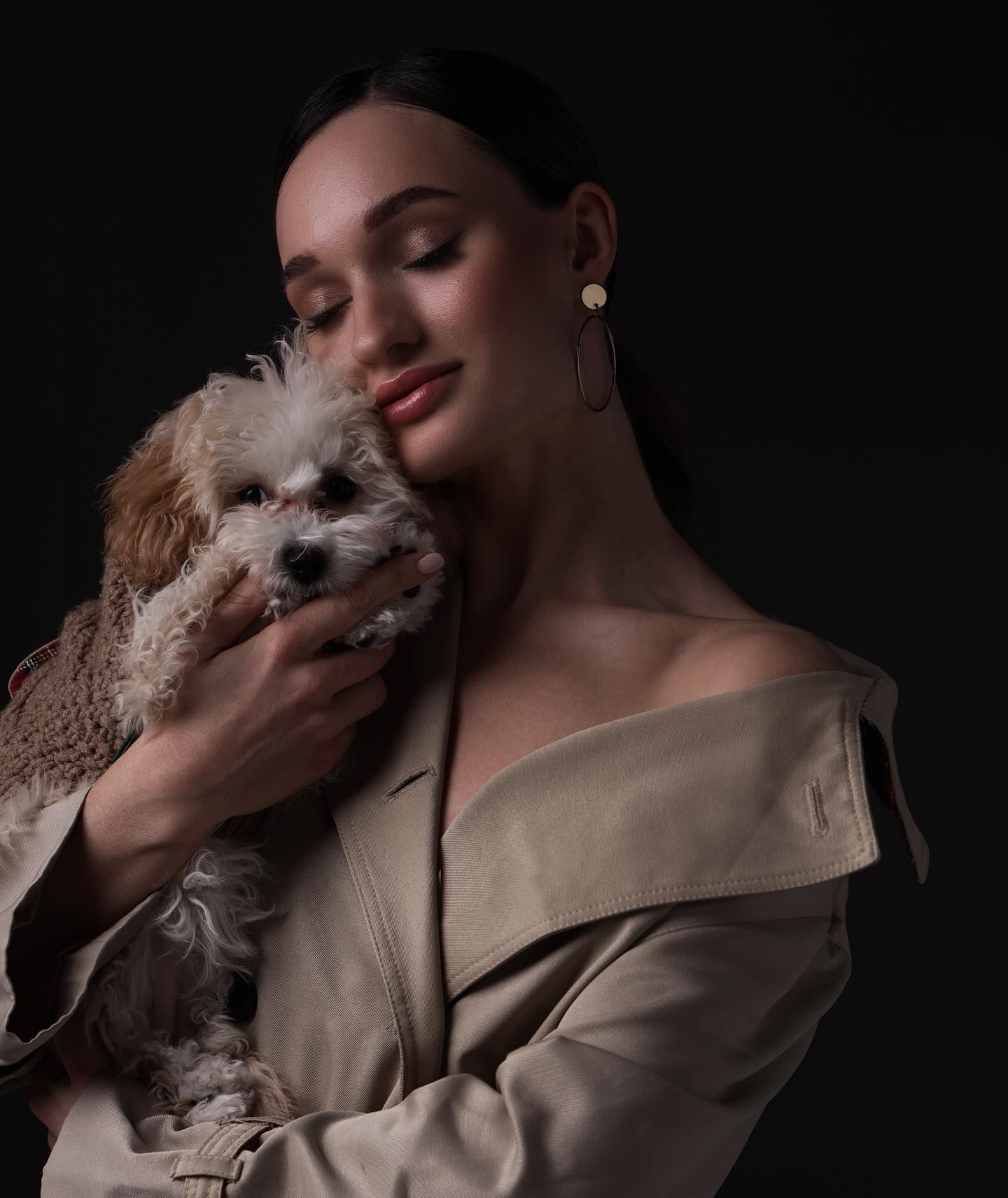 Diana Gloster презентувала неймовірний кліп на нову пісню "Кіно"