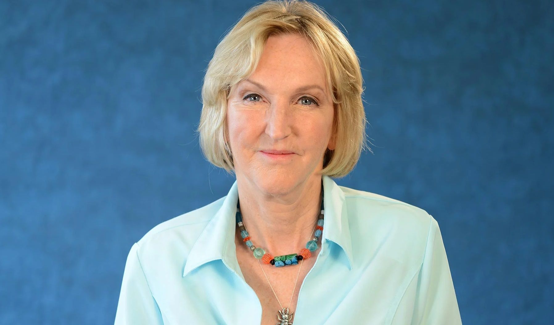 Очільниця PETA заповіла свою шкіру бренду Hermès, а частину серця – Ілону Маску