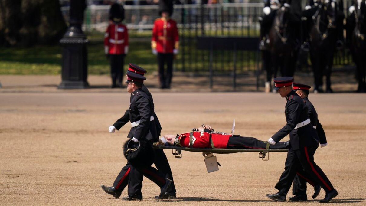У Британії під час репетиції параду знепритомніли троє гвардійців