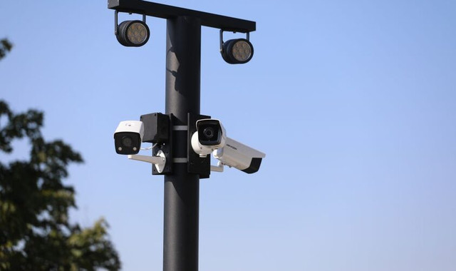 Камери - фото 527187