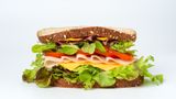 Правильне харчування: читайте, як приготувати корисні бутерброди