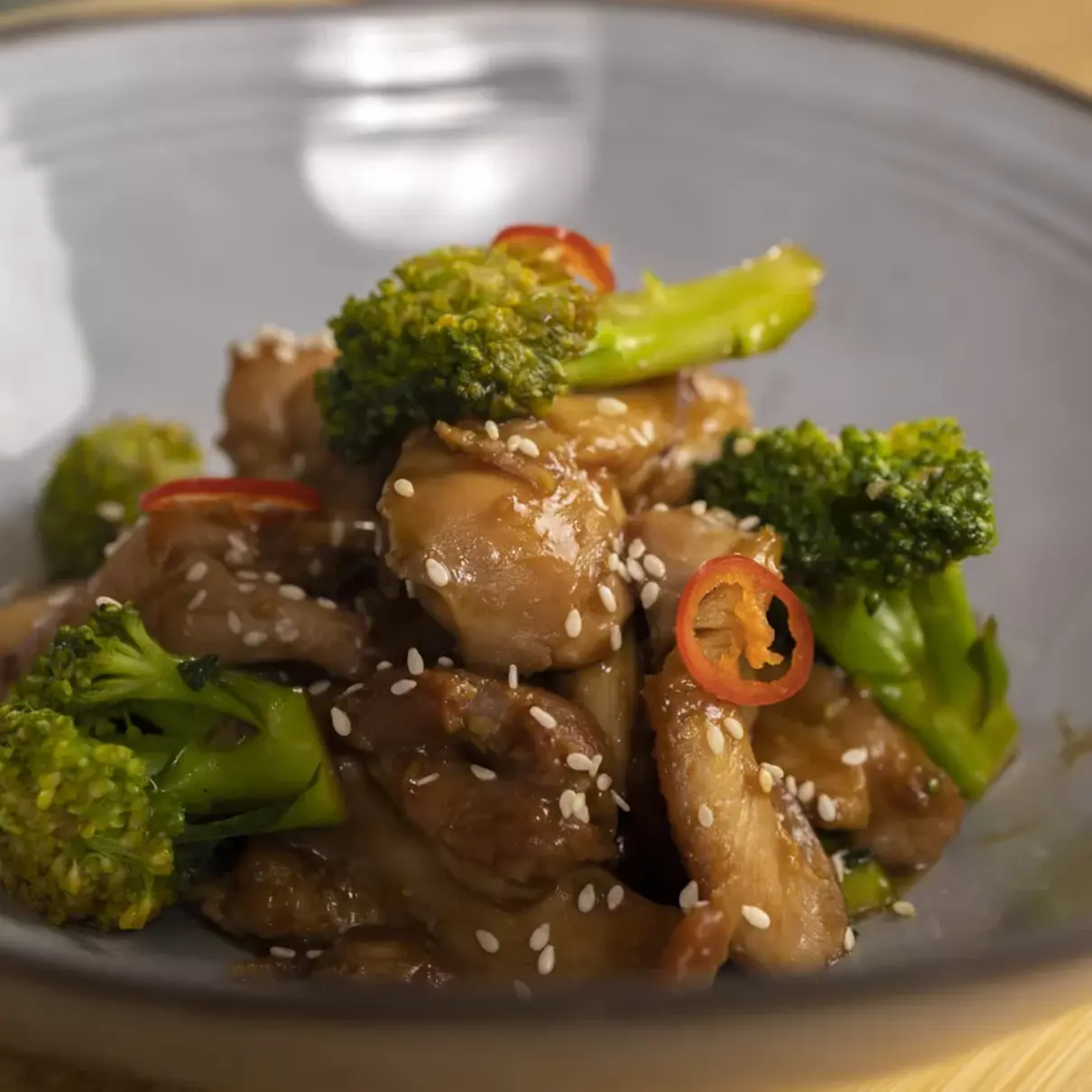 Апетитна курка з броколі за рецептом Ектора Хіменеса-Браво – відео