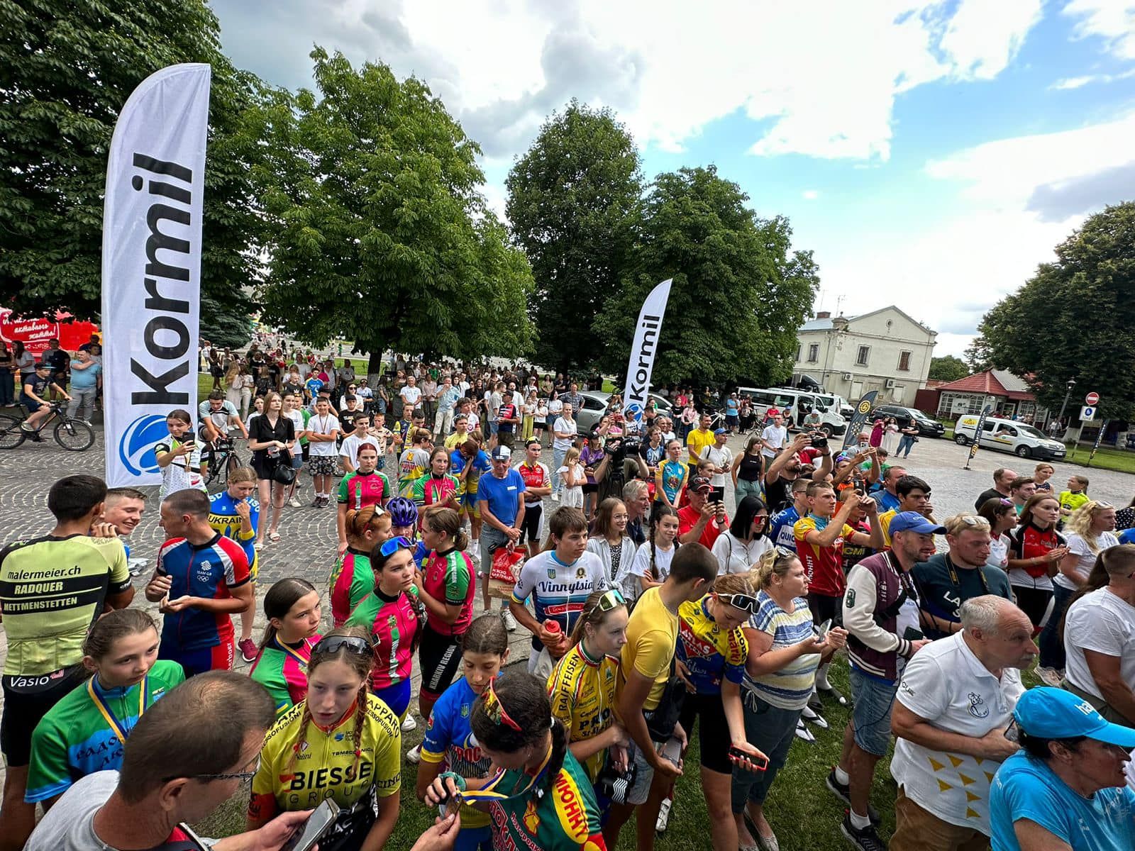 По міжнародній трасі зі Львова прокладуть суцільну велодоріжку