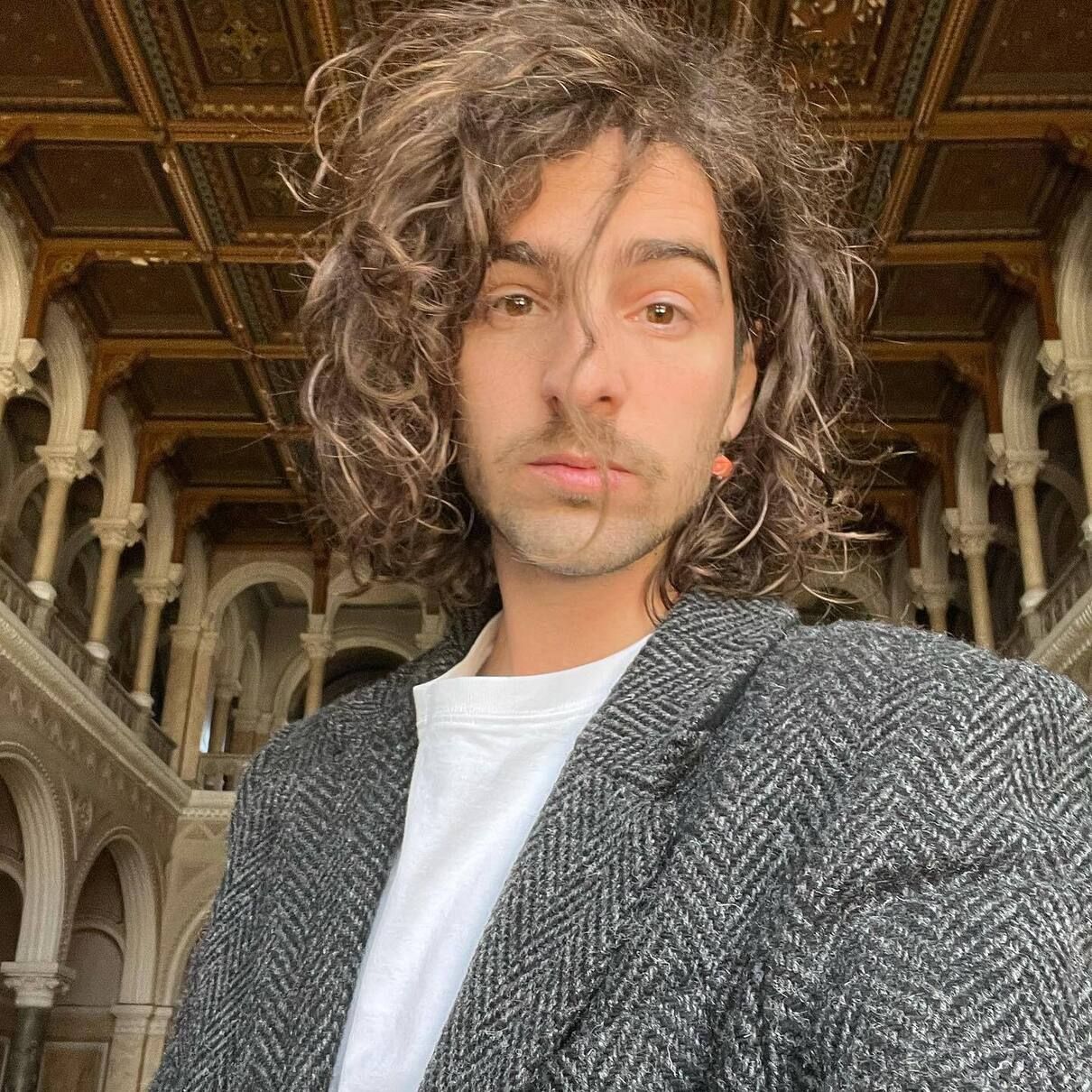 Вова Дантес презентував українську версію хіта 